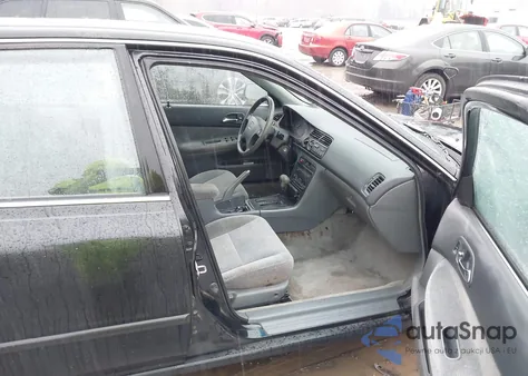 1996 Honda Accord Lx/Ex from USA, damaged, VIN 1HGCD563XTA301892